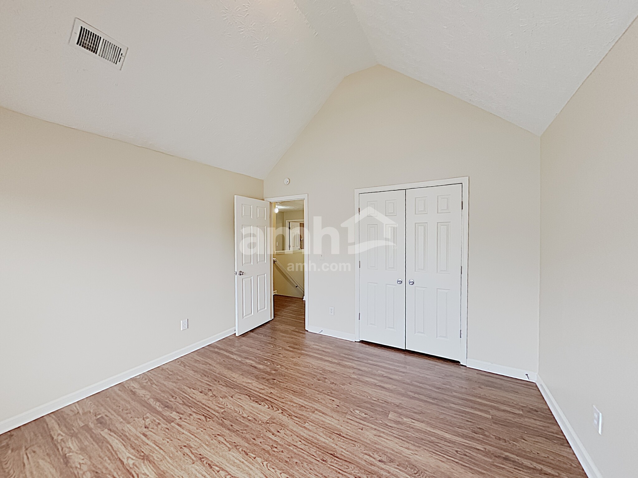 Building Photo - 221 Millstone Dr