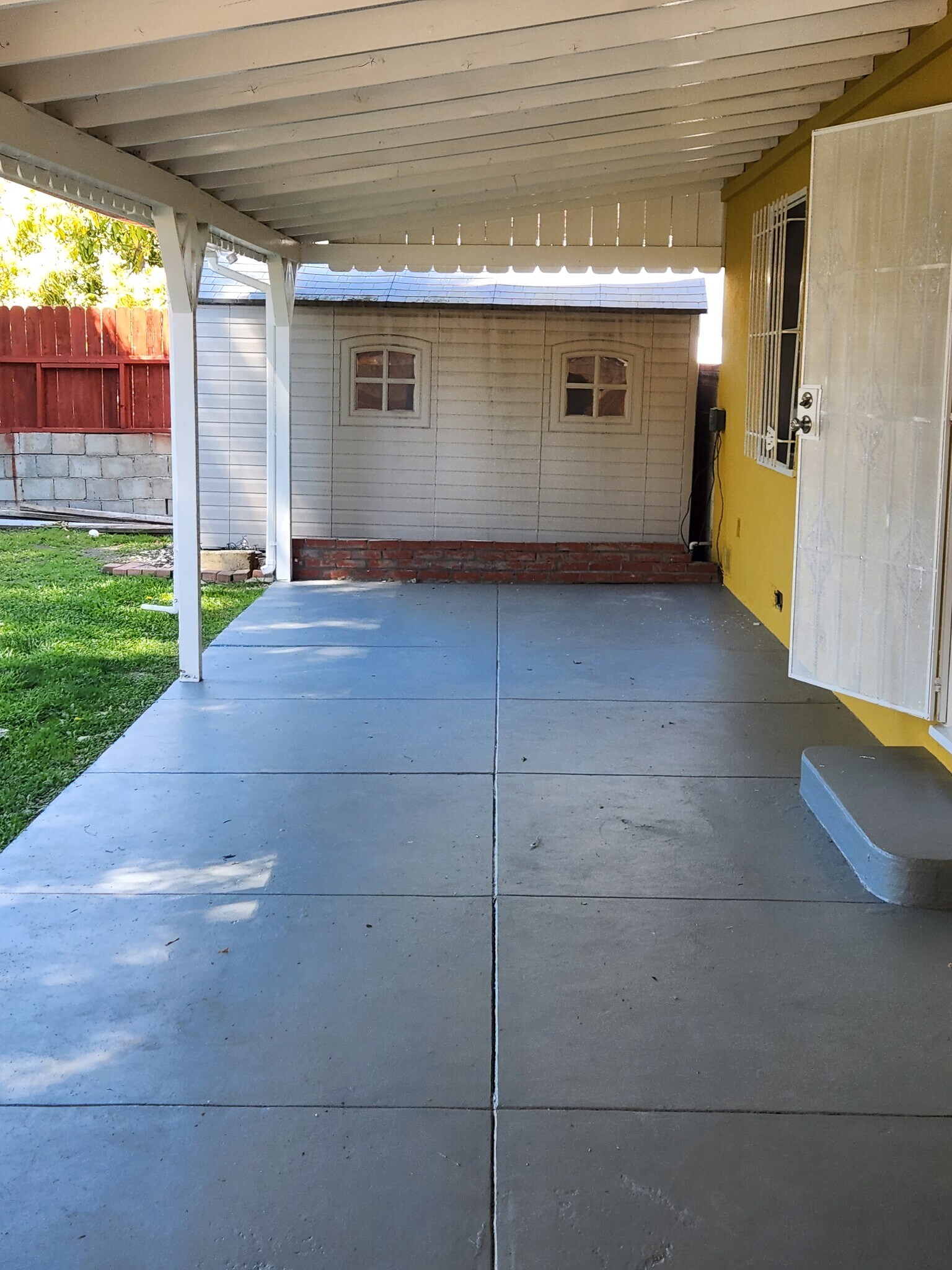 Building Photo - 5511 Coldwater Canyon Ave