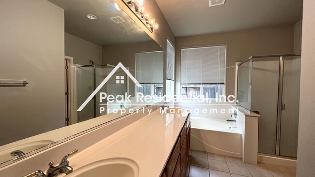 Building Photo - Spacious Elk Grove 3bd/2ba Home with 2 Car...