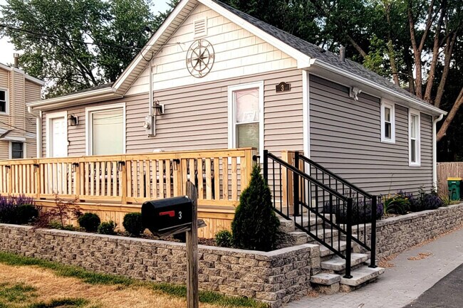 Building Photo - 5 N Maple Ave