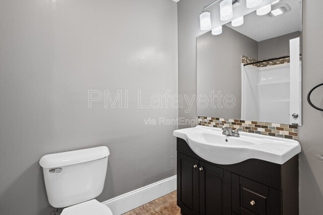 Building Photo - 5318 E 200 N
