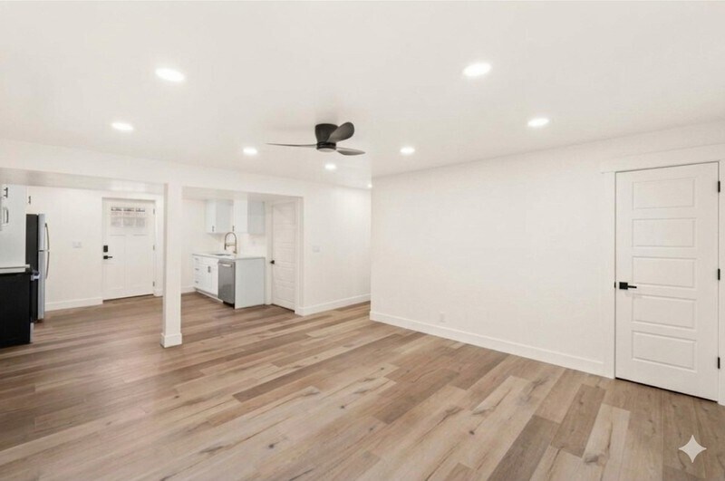 Building Photo - 9073 Elmhearst Dr