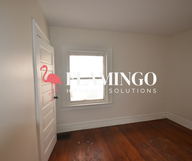 Building Photo - 420 Grafton Ave