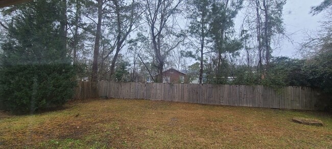Building Photo - 4 Bedroom home near Summerville High School- (NOT Section 8 approved)
