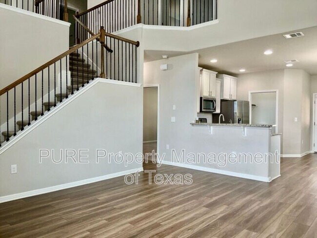 Building Photo - 120 Cloyce Ct