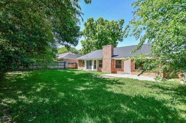 Building Photo - 7203 Santa Rita Dr