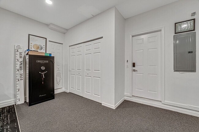 Building Photo - Spacious 4-Bedroom with 3 Full Baths in Royal Palm Beach!