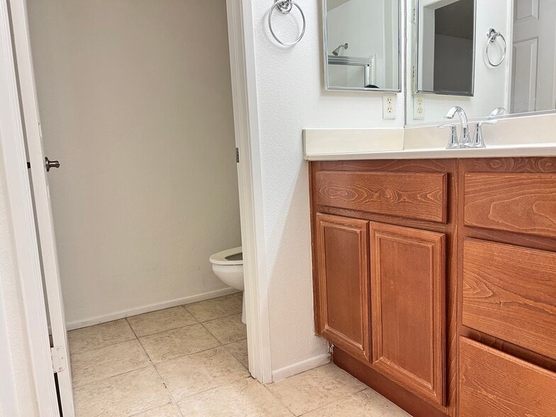 Building Photo - 19178 White Dove Ln