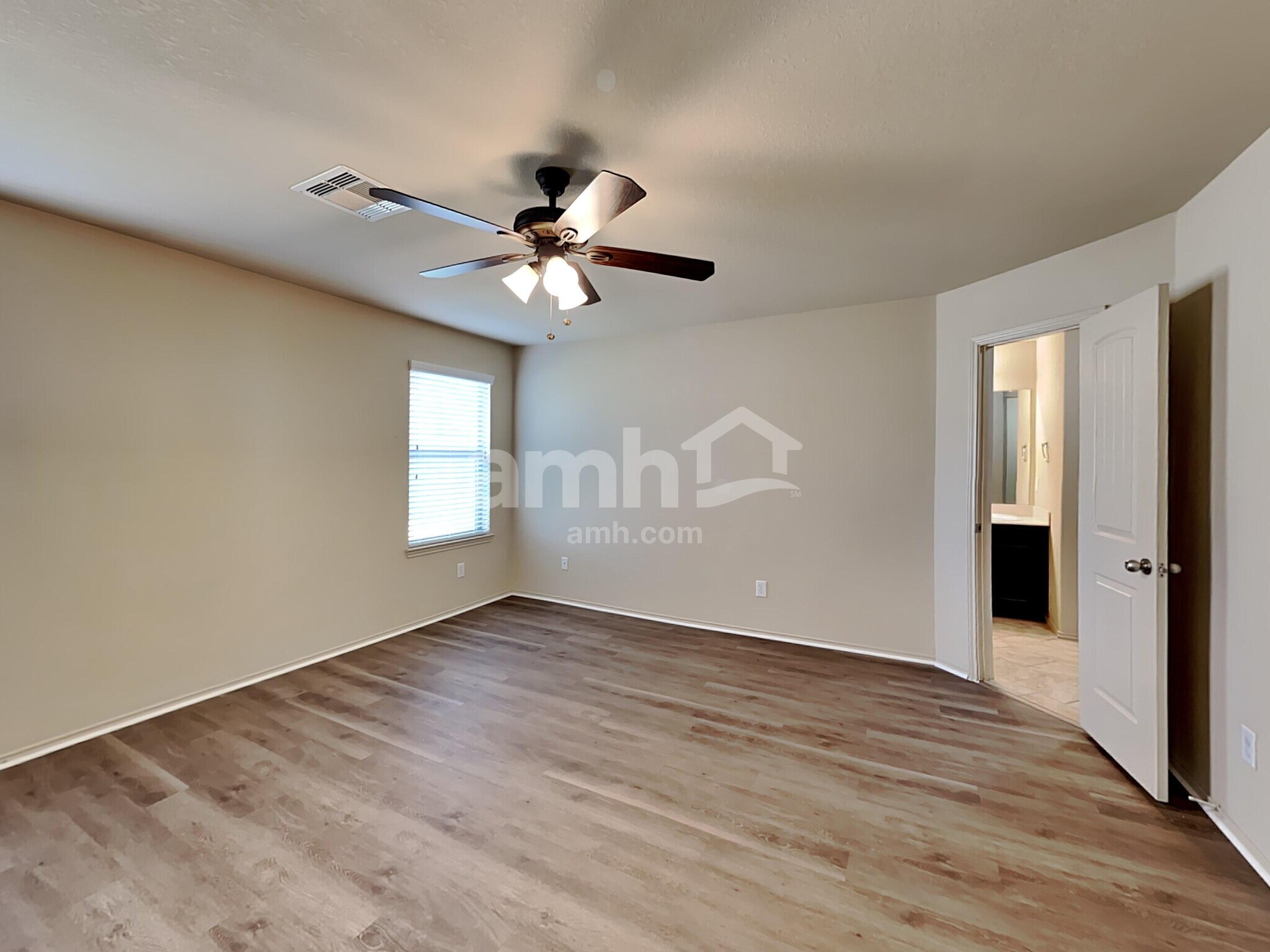 Building Photo - 7210 Alava Dr