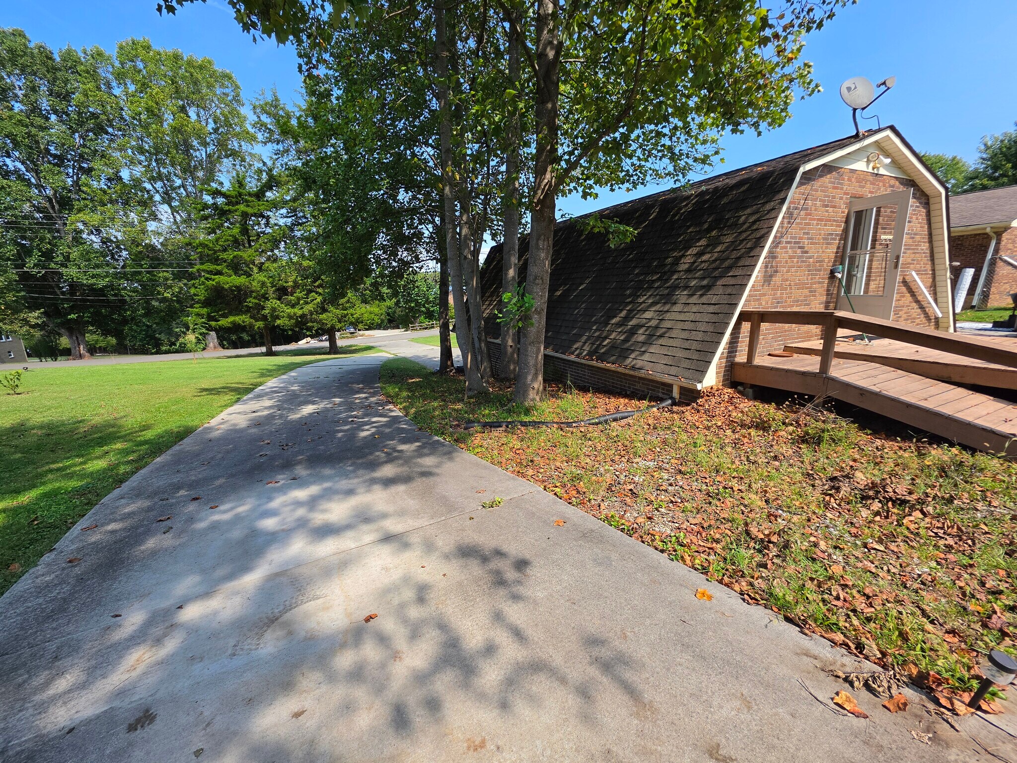 Building Photo - 4068 Peace Dr