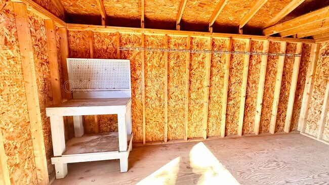 Building Photo - 12109 Camelot Dr