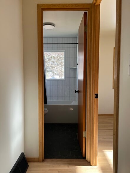 Building Photo - 4032 Worthington Ave