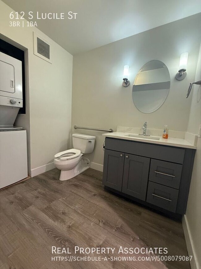 Building Photo - 612 S Lucile St