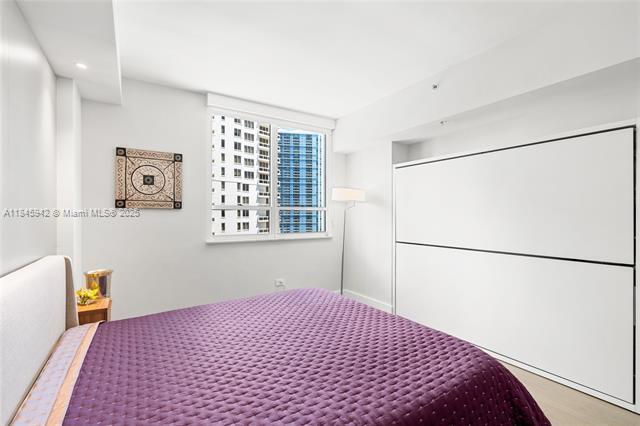 Building Photo - 801 Brickell Key Blvd