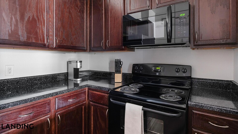 Building Photo - 15330 Liberty River Dr