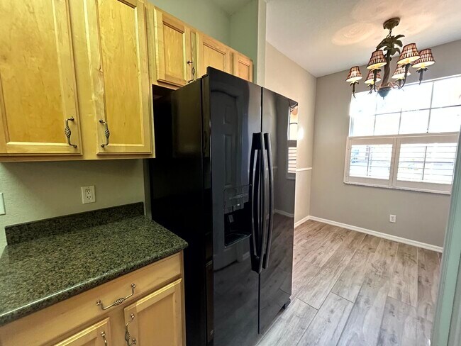 Building Photo - 7871 Lake Sawgrass Loop