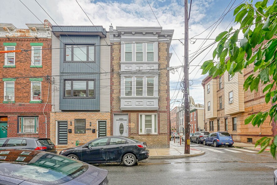 Building Photo - 1714 S 4th St