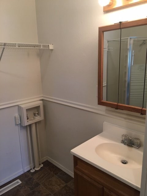 Building Photo - SINGLE FAMILY HOME ON HORSEHAVEN (APP#86)