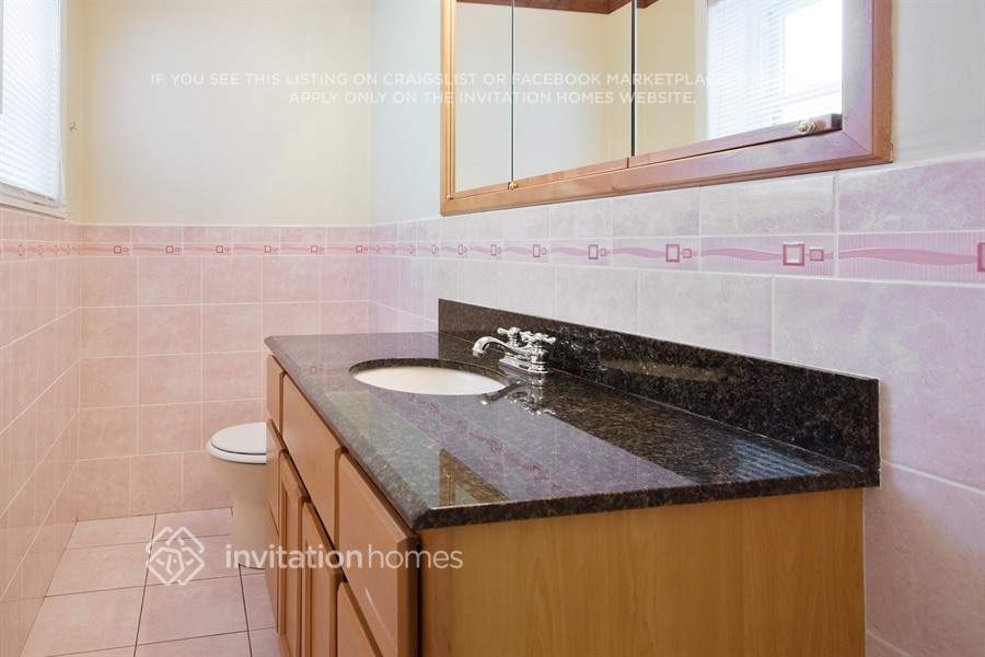 Building Photo - 458 Rockhurst Rd