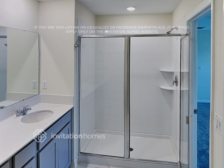 Building Photo - 4480 Holstein St