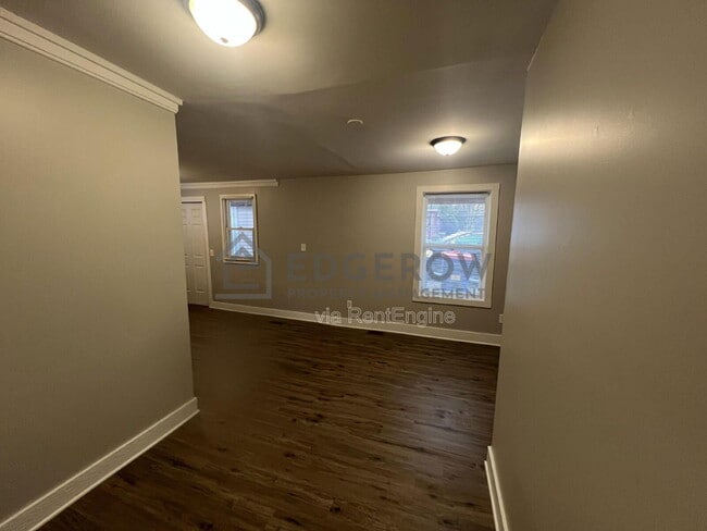 Building Photo - 300 Gunnison Ave SW