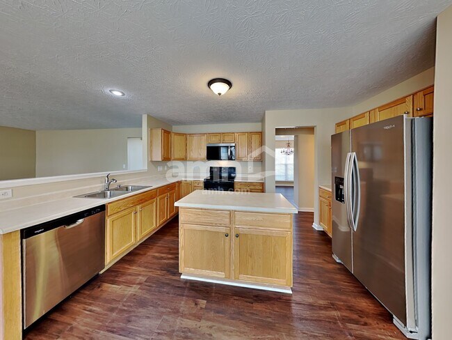 Building Photo - 4073 Sherbourne Dr