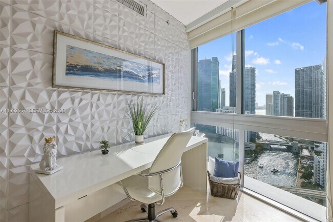 Building Photo - 350 S Miami Ave