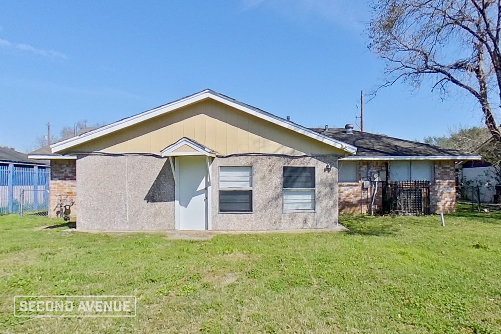 Building Photo - 1495 W Gulf Bank Rd