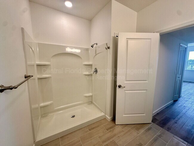 Building Photo - 1220 Southstation Pl