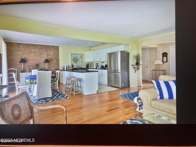 Building Photo - 50 Linden Ct