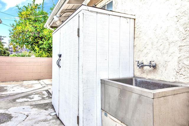 Building Photo - 3332 Thorpe Ave