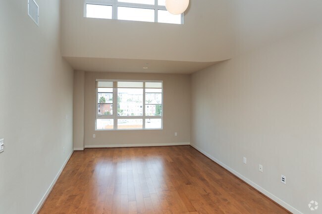 2BR, 2BA - 1670 SF - 5550 Wilshire at Miracle Mile
