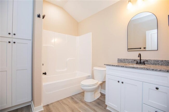 Building Photo - 8271 Elm Ln
