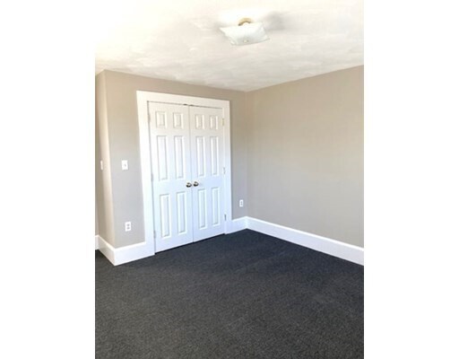 Building Photo - 44 Bridge St