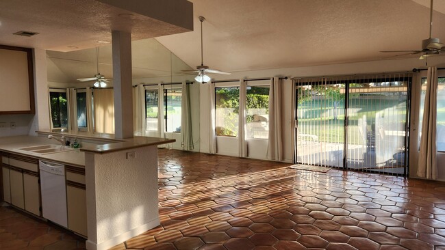 Building Photo - Two bedroom, two bath on the 15th fairway