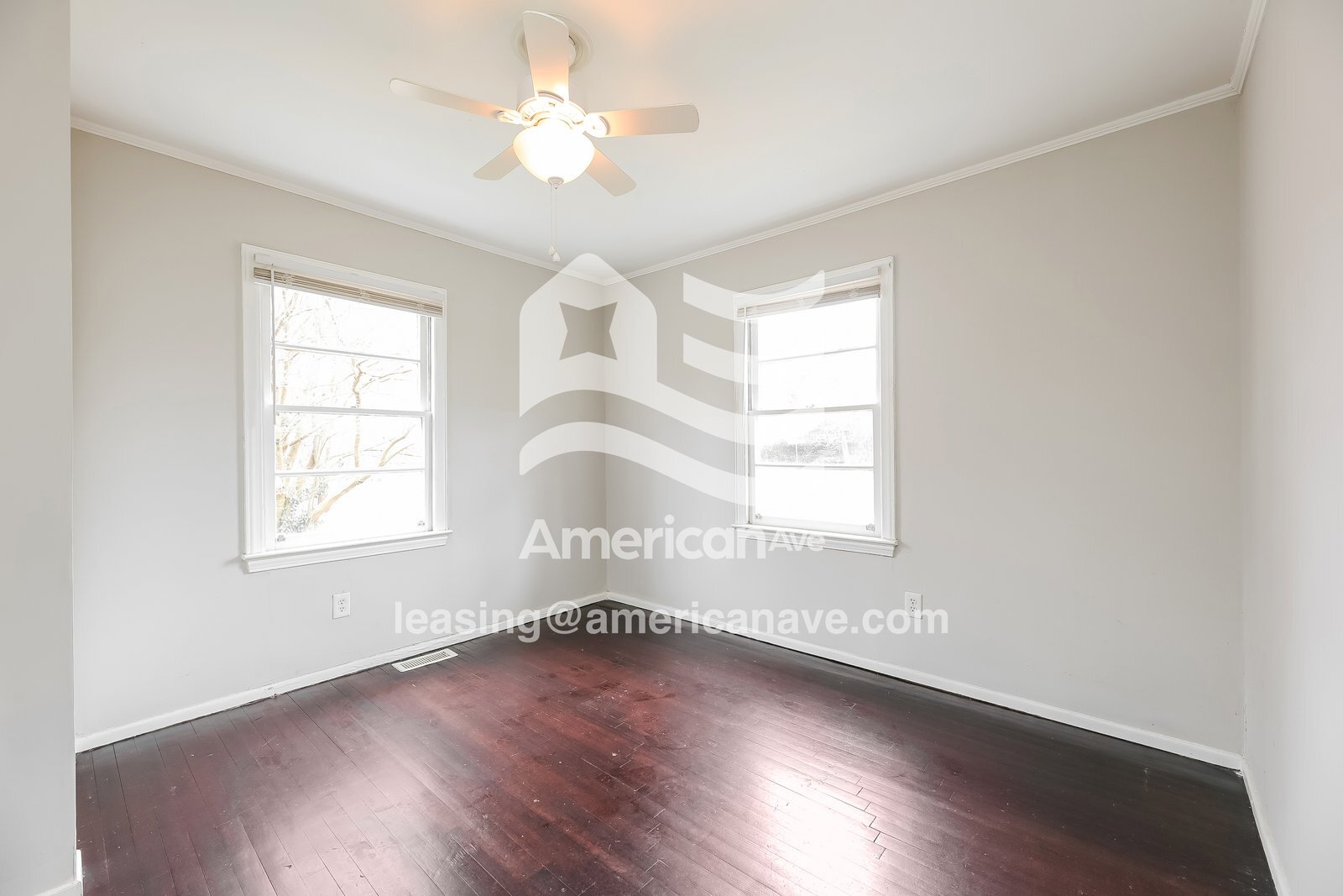 Building Photo - 409 Emma St