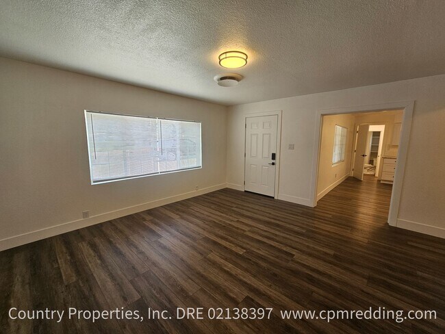 Building Photo - 2711 Reservoir Ln