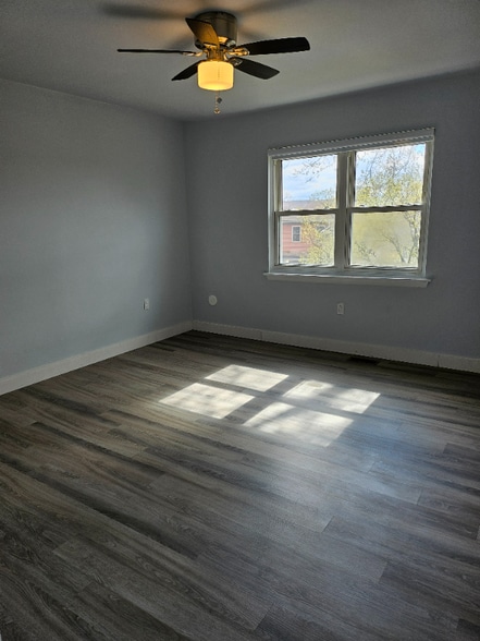 Building Photo - 1109 Whitpain Hills