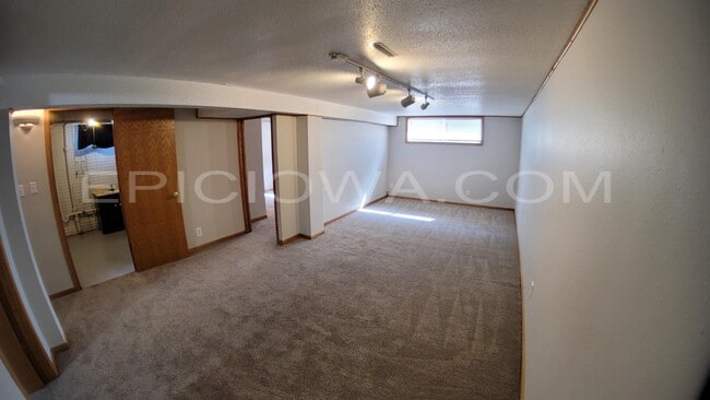 Building Photo - 5808 Underwood Ave SW