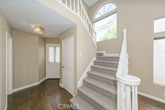 Building Photo - 2568 La Salle Pointe