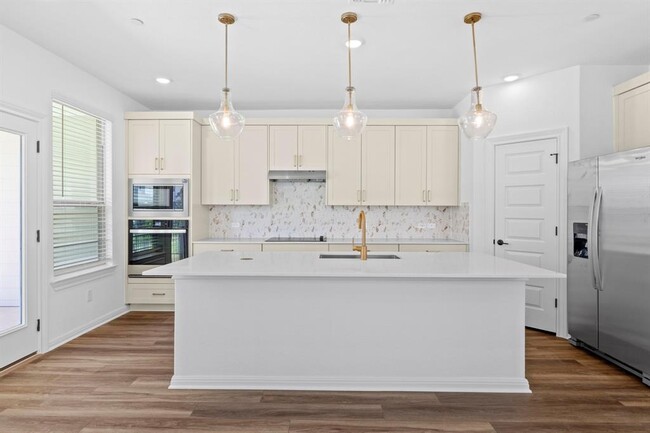 Building Photo - 2725 Woodall Dr