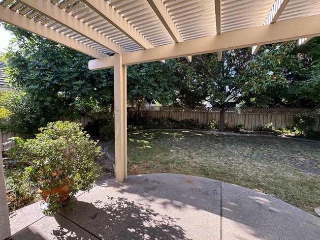 Building Photo - DEL WEBB 55+ COMMUNITY SINGLE STORY 2 BED,...