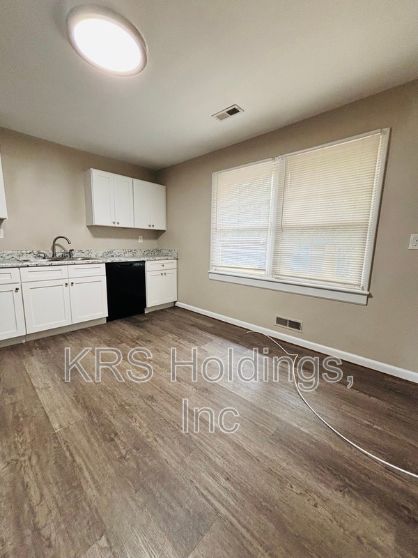 Building Photo - 1905 Perrel St