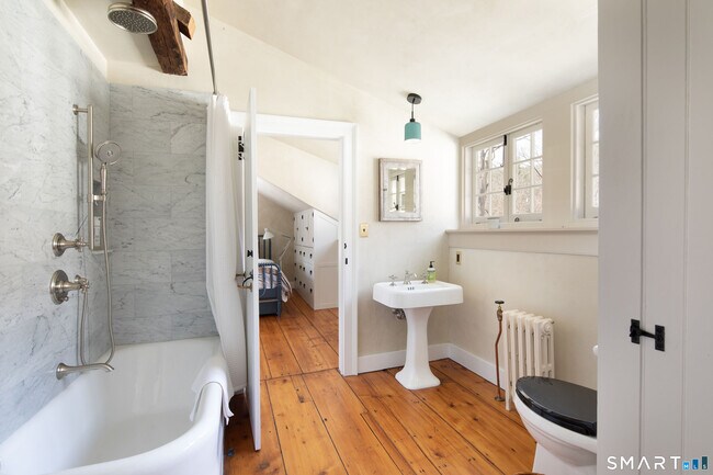 Building Photo - 40 Music Mountain Rd