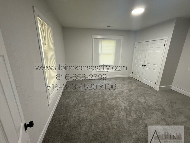 Building Photo - Northland Bungalow in Staley SD Available Now