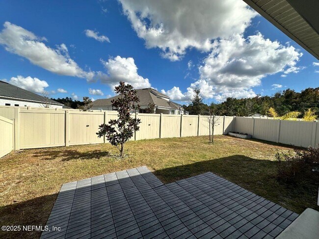 Building Photo - 564 Stargaze Ln