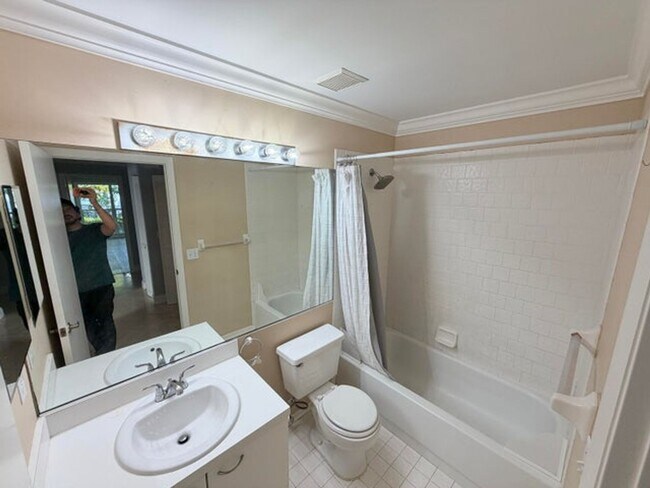 Building Photo - 7657 Sanctuary Dr