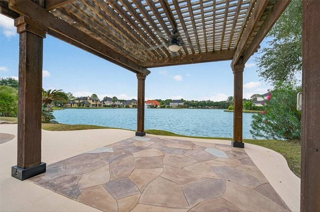 Building Photo - 2019 Bendstone Cir