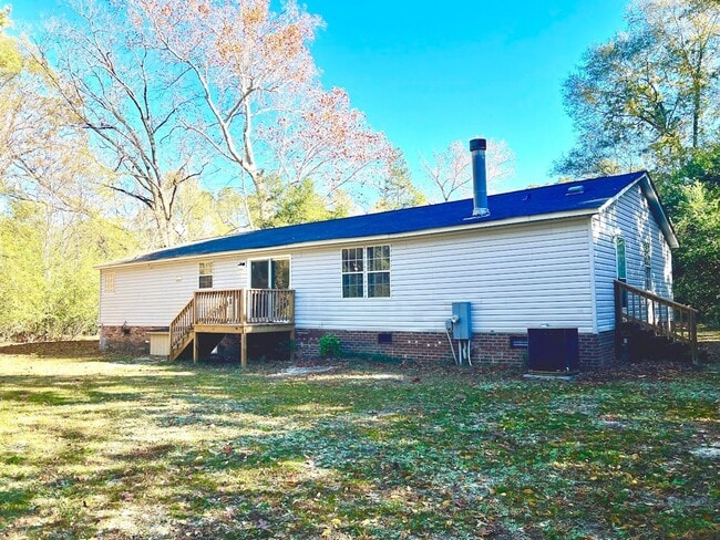 Building Photo - Manufactured Home in the Country