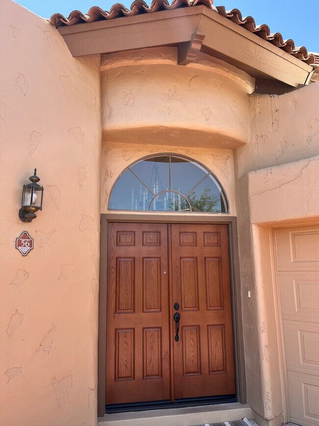 Building Photo - 7955 E Chaparral Rd